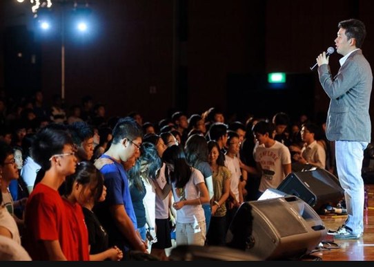 Altar Call during a 1000pax Evangelistic Event